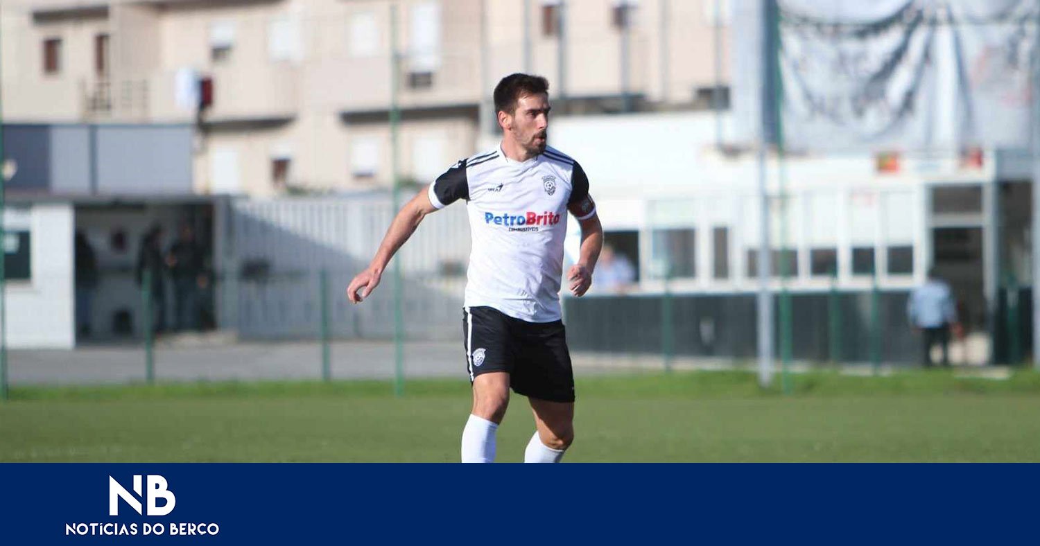 Barbosa e Romário espreitam titularidade