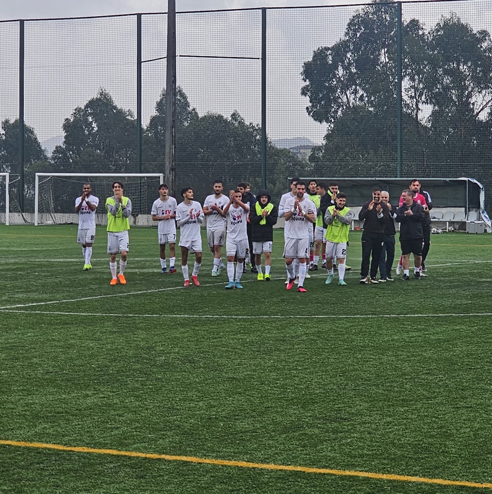 No regresso dos jogos a Selho.