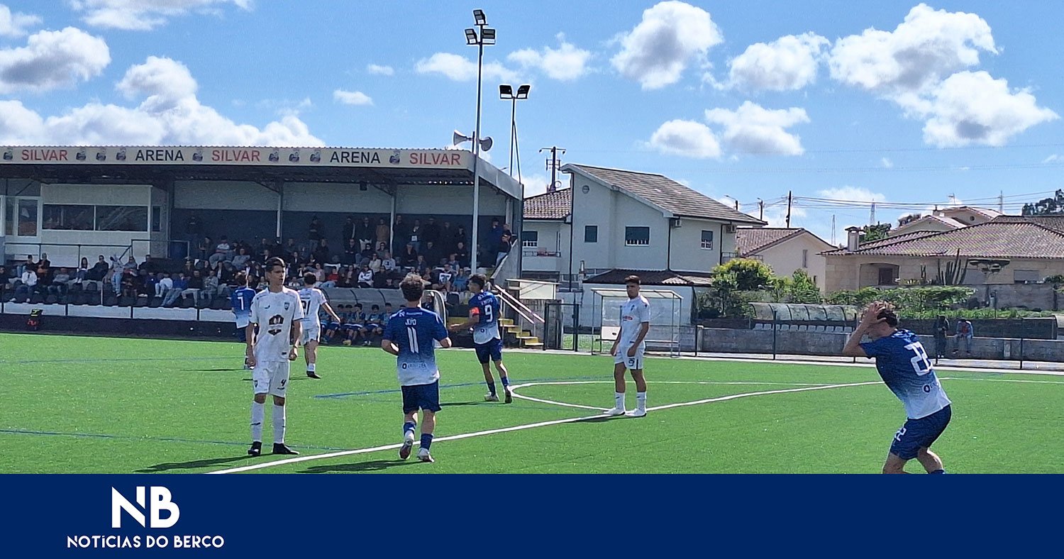 Sandinenses goleou em Brito