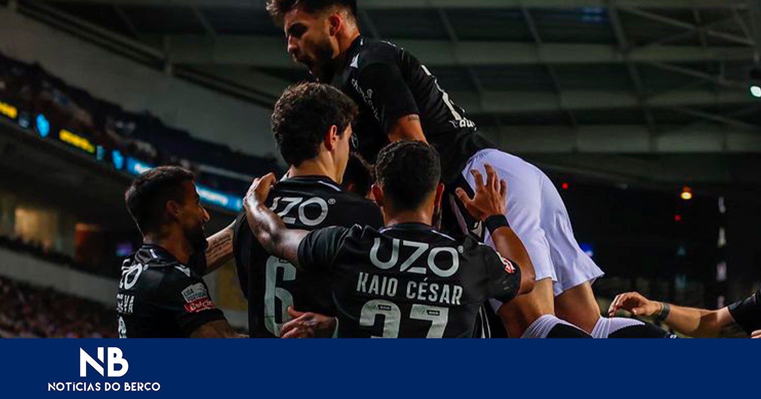Vitória apagou a chama do Dragão e entrou na luta pelo terceiro lugar
