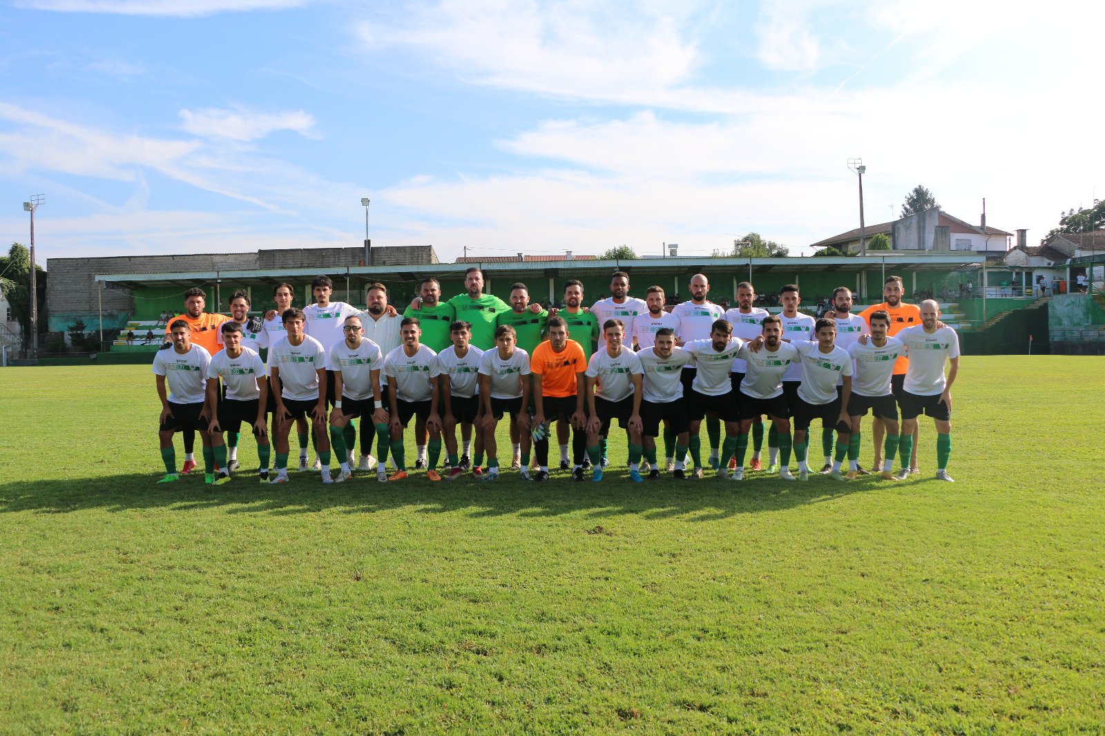 Taipas empata na receção ao Bairro
