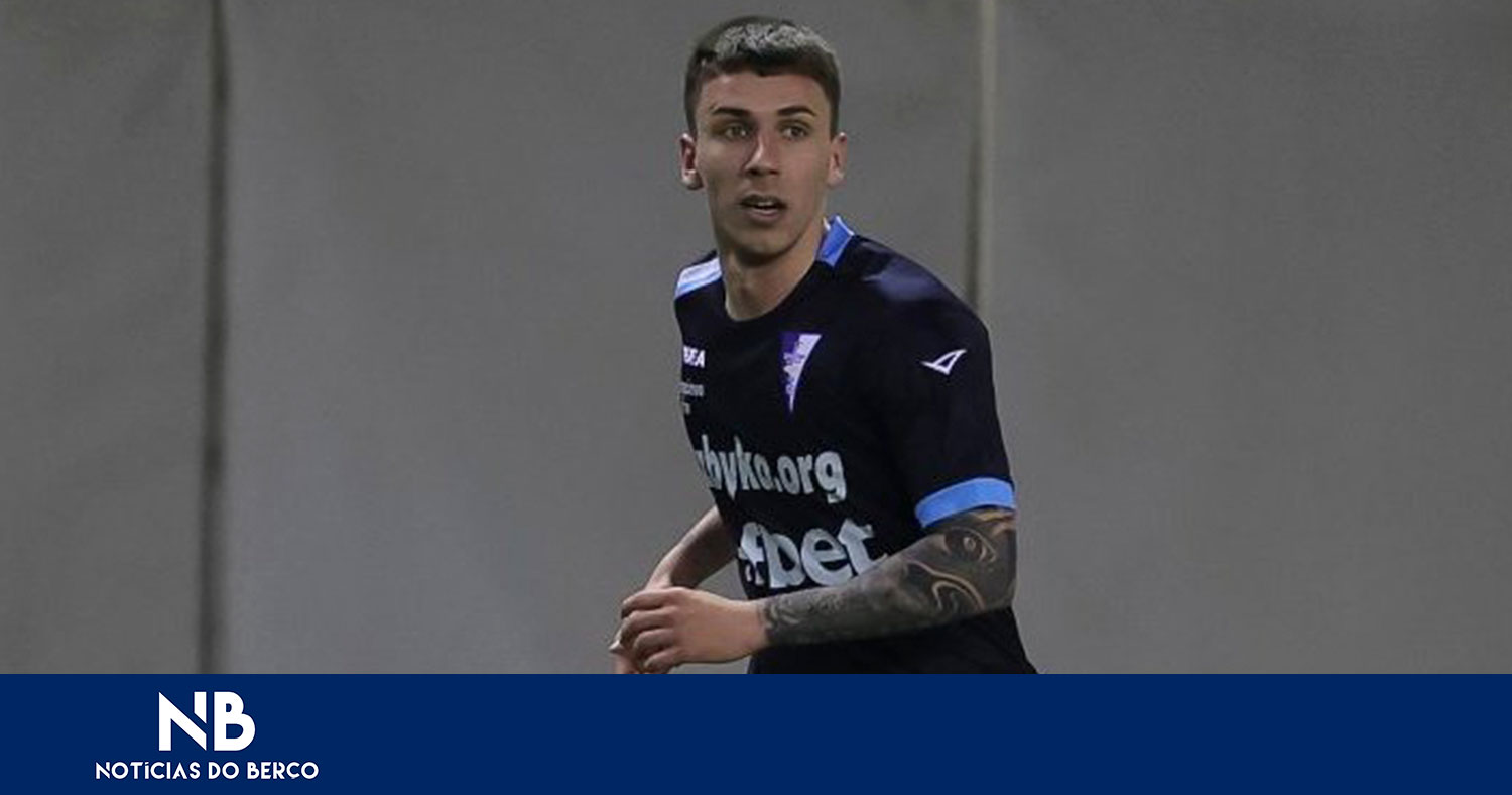 Tomovic associado ao Vitória