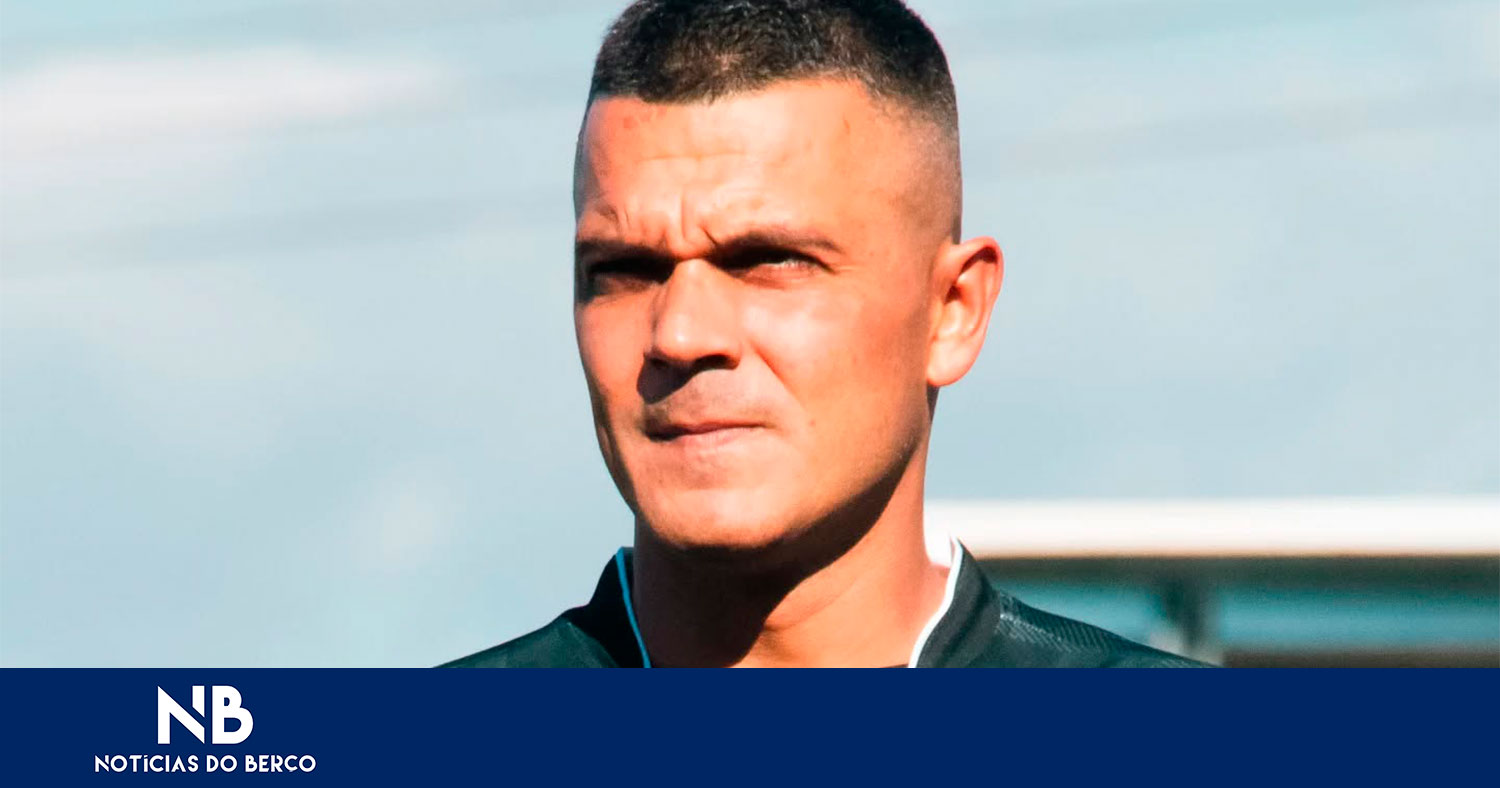 Paulinho de saída do Brito