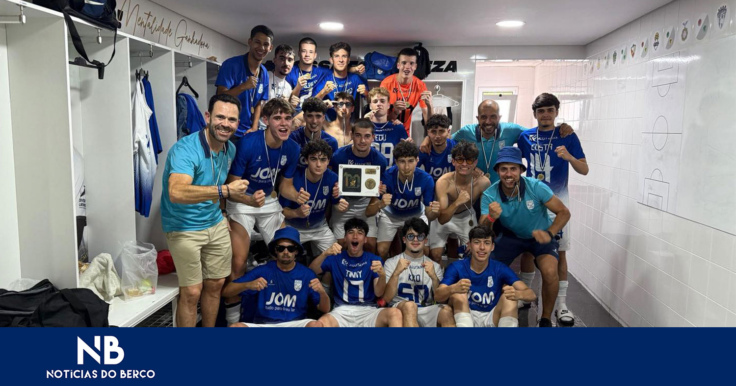 Sandinenses conquista Torneio do Centenário