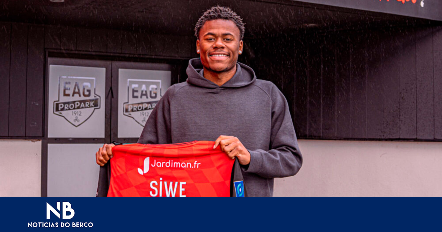 Jacques Siwe associado ao Vitória
