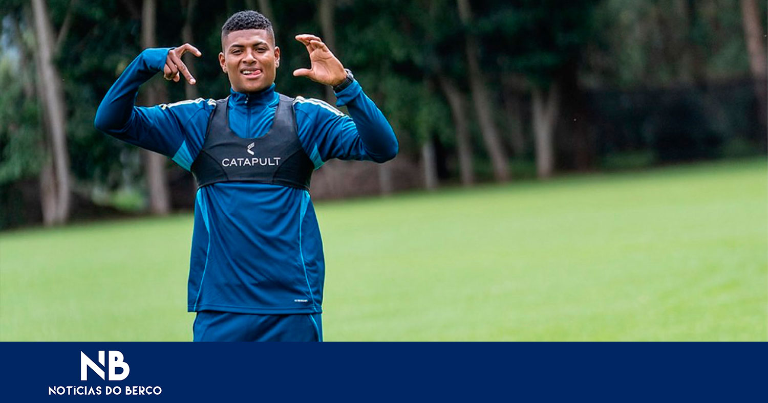 Central colombiano Cortés associado ao Vitória