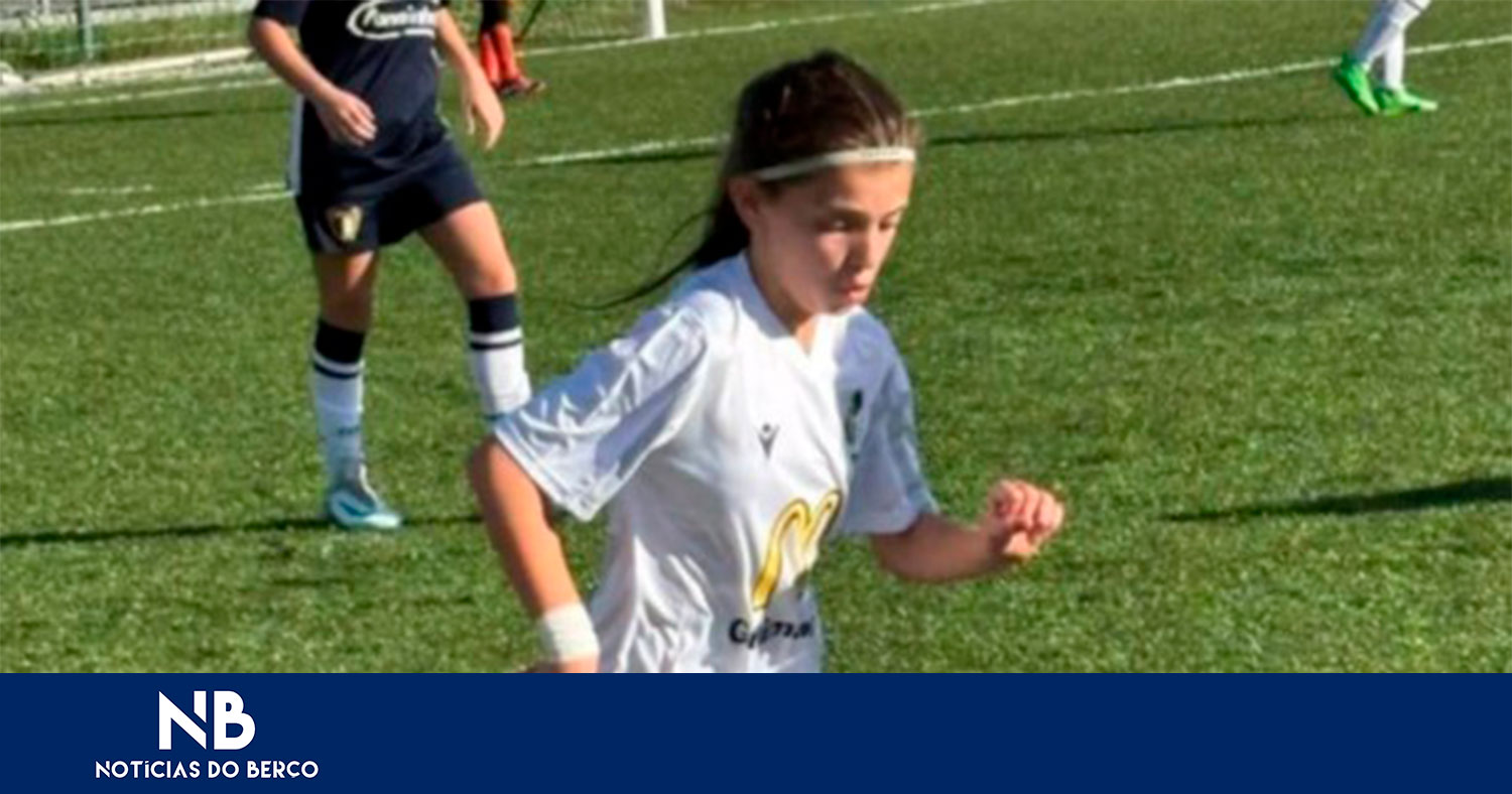 Jovem Kika renova pelo Vitória