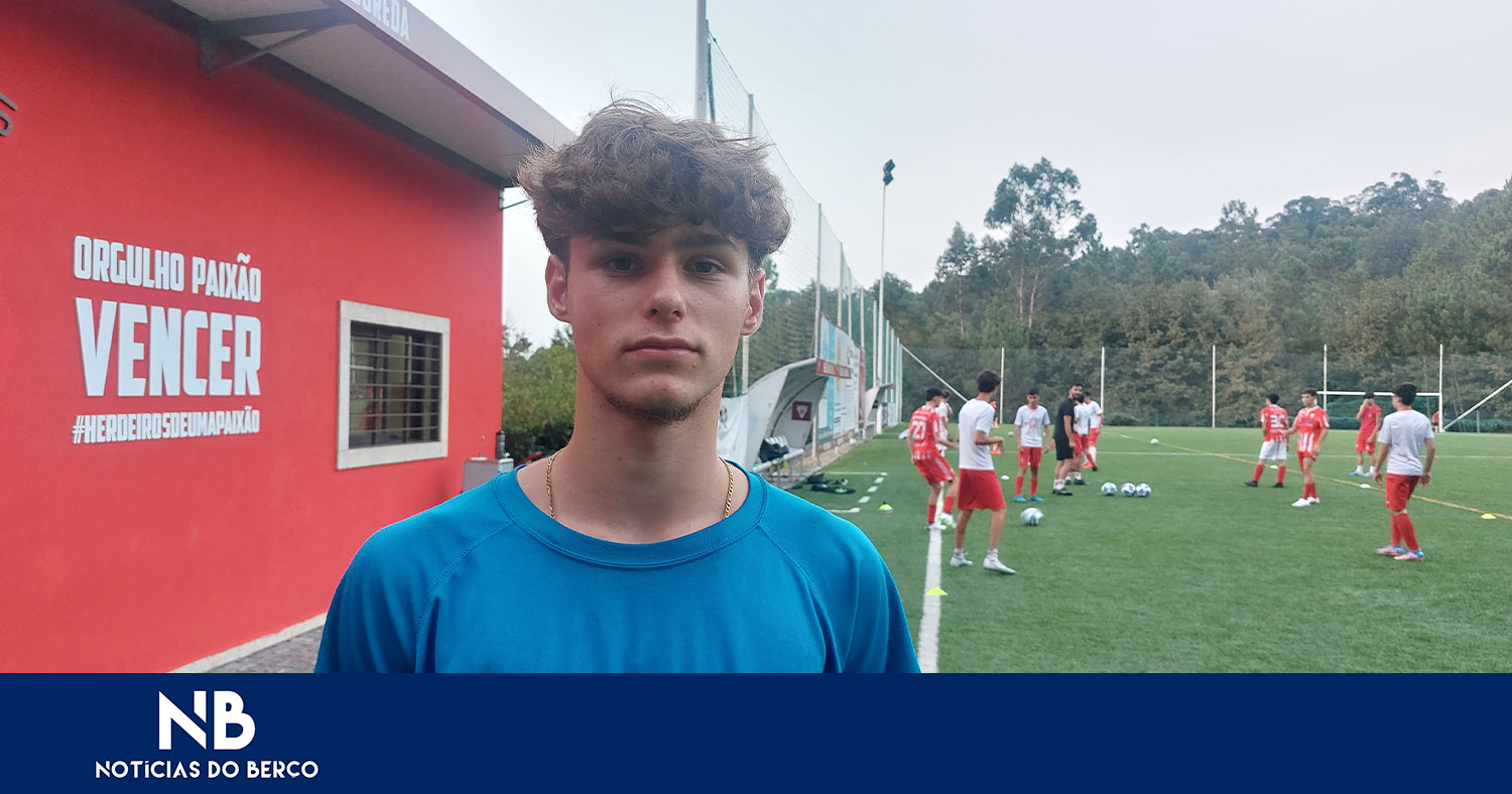 Leo reforça a baliza dos juniores do Ases