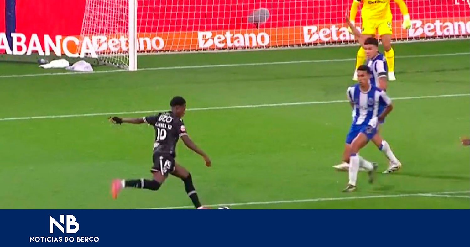 Vitória derrotado no arranque do campeonato