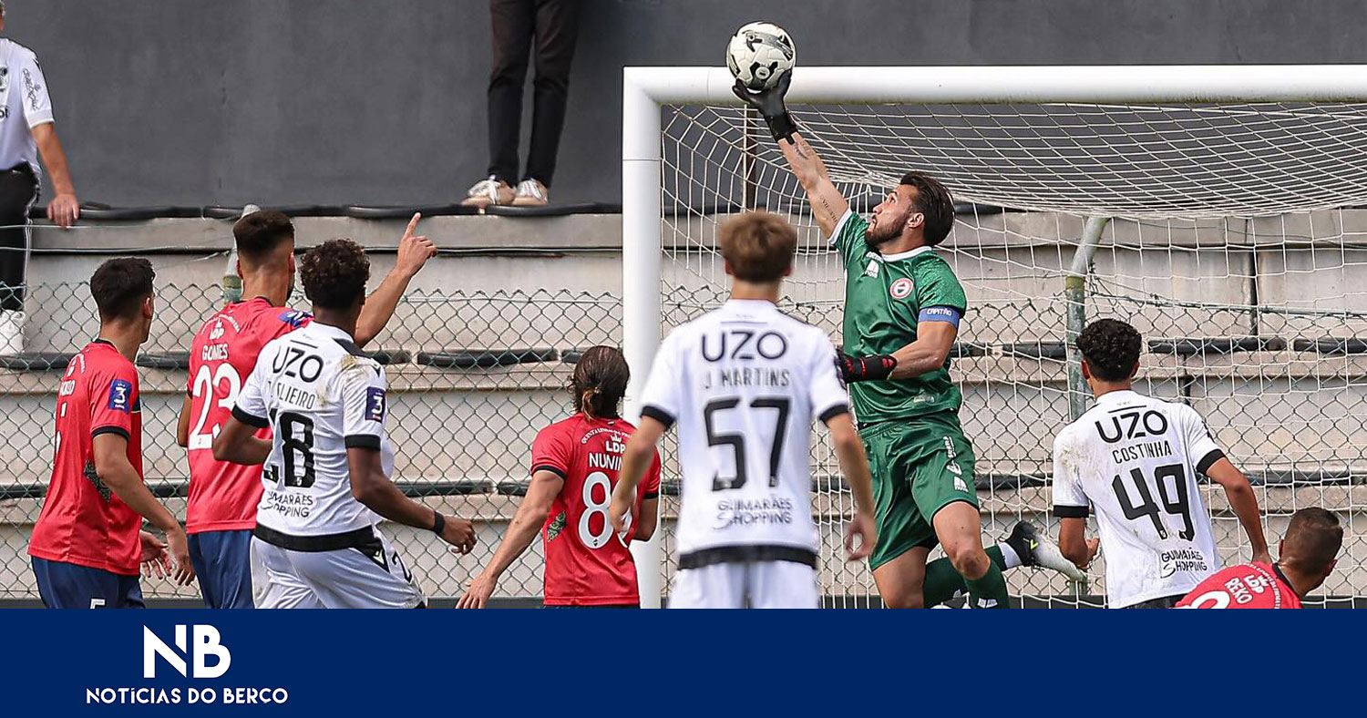 Vitória B derrotado pelo líder Trofense