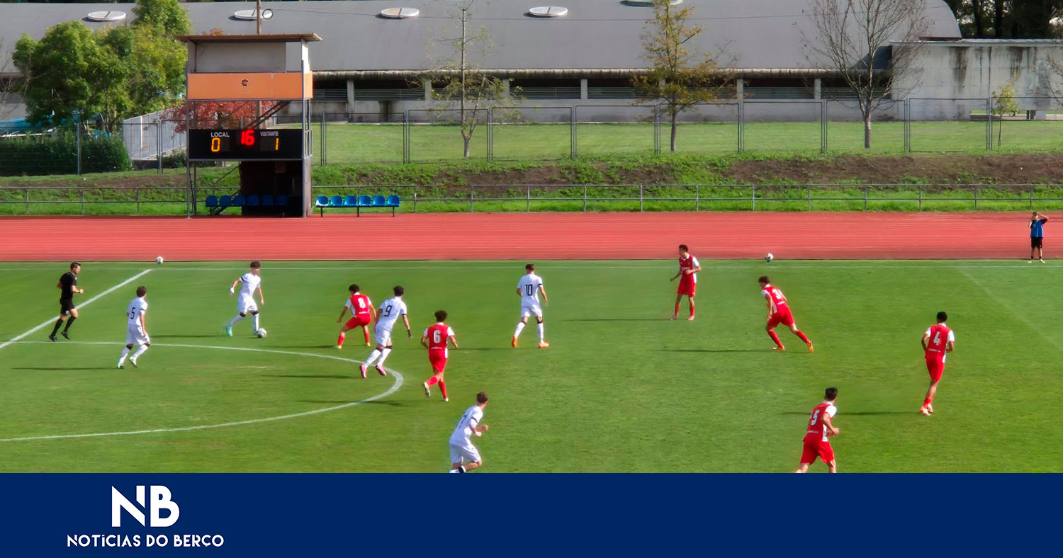 Triunfo no dérbi e com remontada