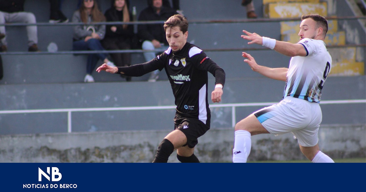 Ronfe goleou na casa do Calendário