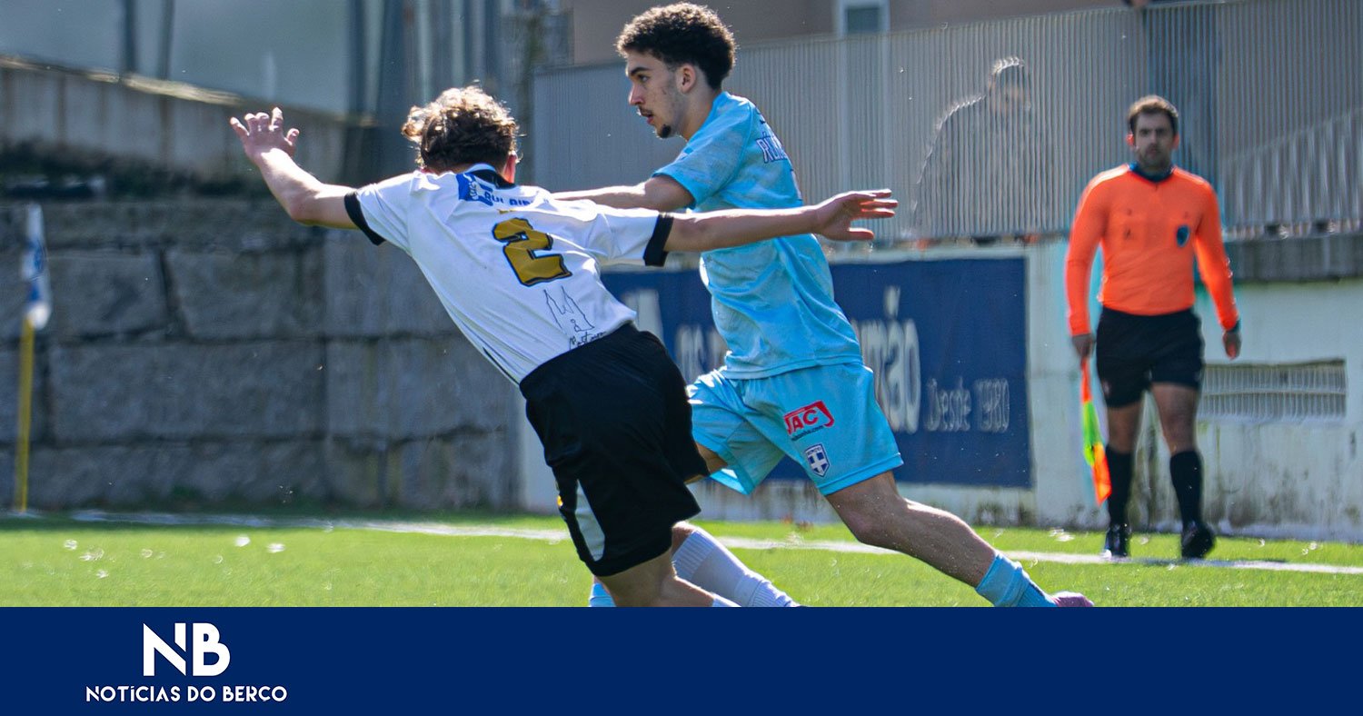 Juvenis do Berço vencem Torcatense e cimentam liderança