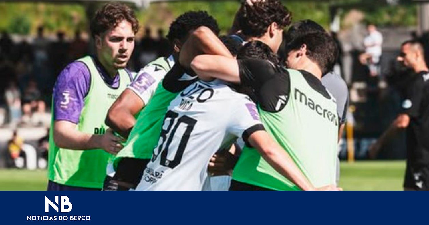 Vitória vence candidato e entra na luta pela subida