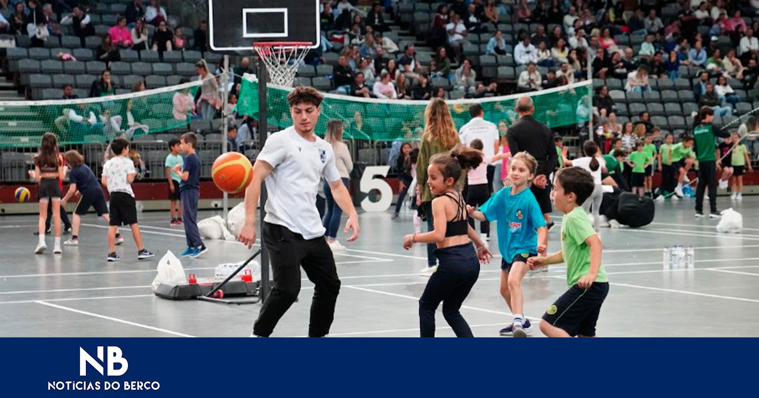 Desporto Escolar aproxima crianças das modalidades