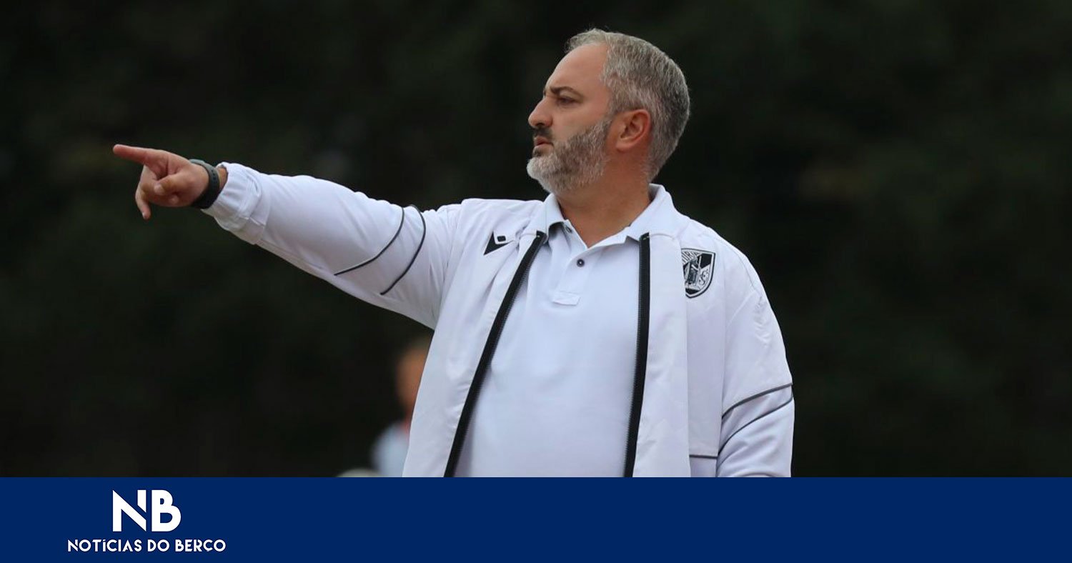 Ivo Roque de saída do Vitória