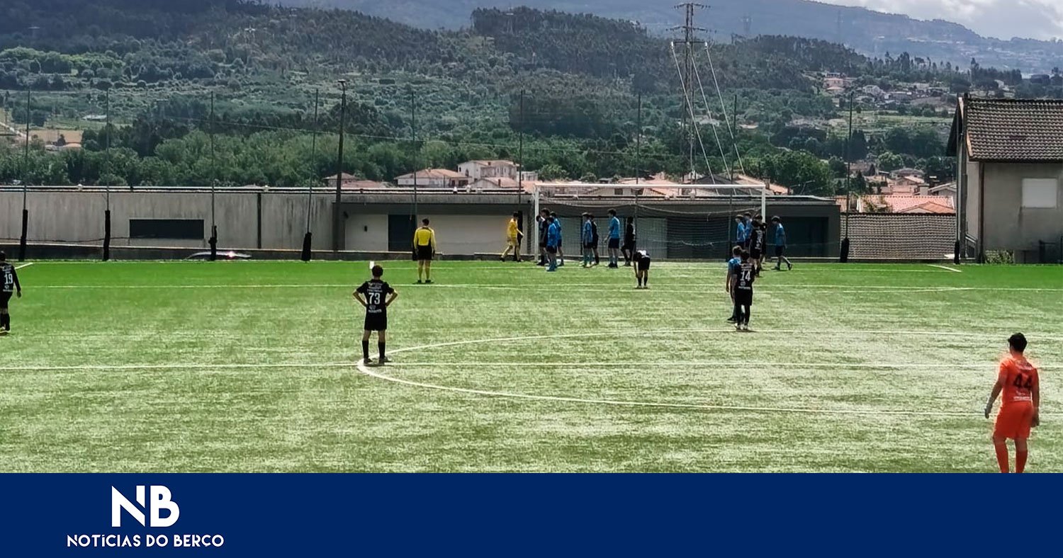 Iniciados do Ronfe venceram dérbi