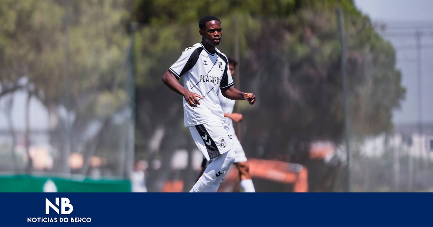 Costinha substituído no estágio por jovem de 16 anos