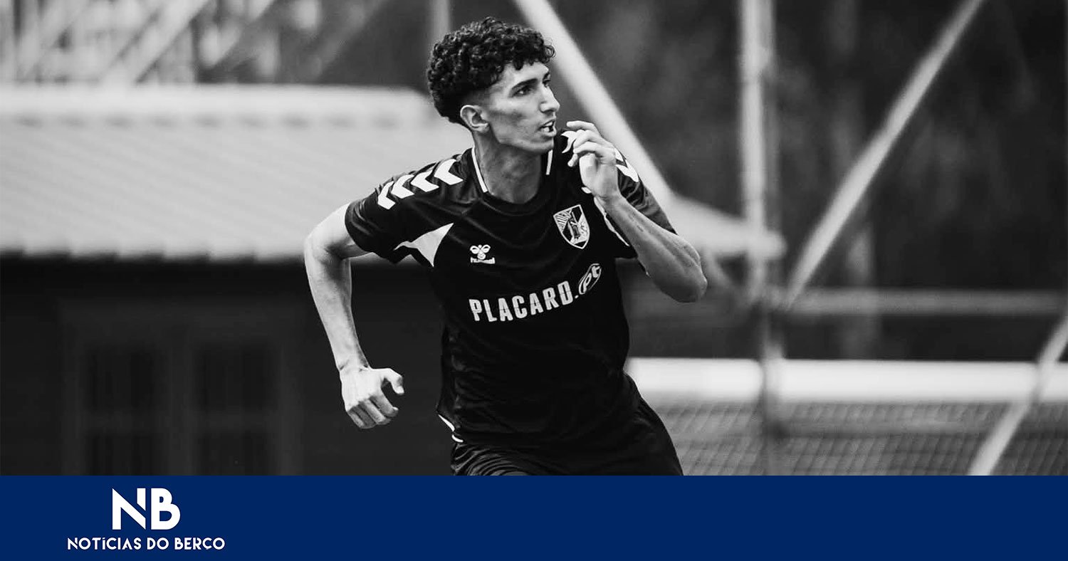 Tiago Margarido atento a Costinha