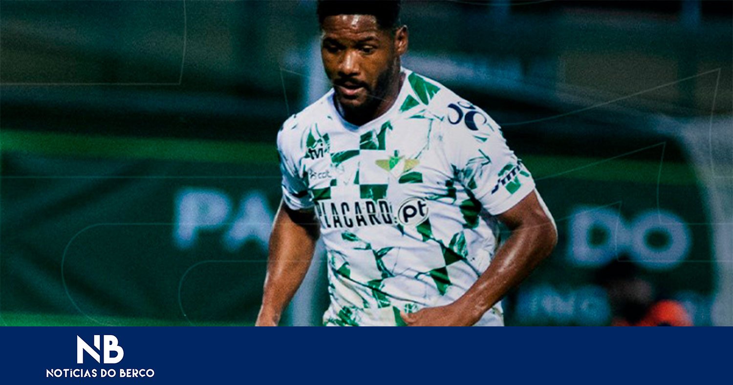 Fabiano ruma ao Vitória da Bahia