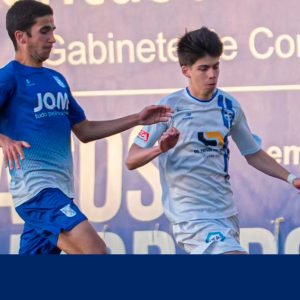 Berço vence dérbi e permanece como líder