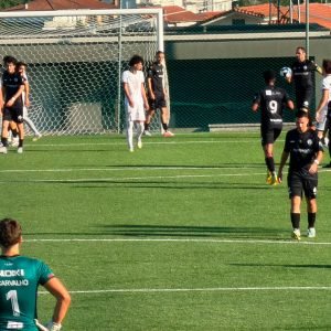João Silva brilhou no dérbi com o Selho