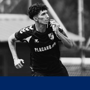 Tiago Margarido atento a Costinha