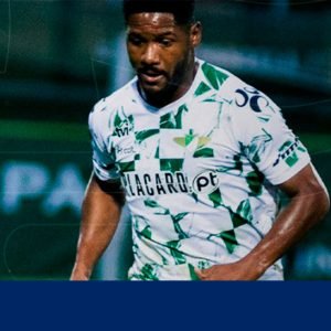 Fabiano ruma ao Vitória da Bahia