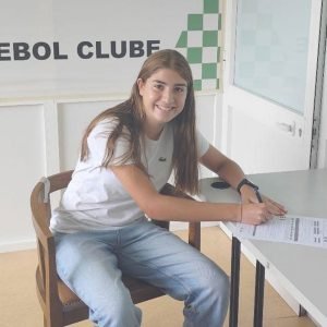 Francisca Silva ruma ao Moreirense