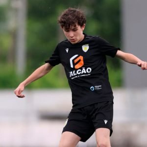Henrique é opção para os sub-15