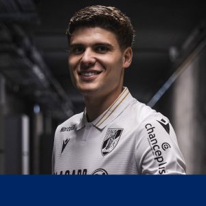 Vitória prolonga contrato de Hugo Nunes