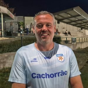 Sub-19 do Santiago Mascotelos com alma em Celeirós