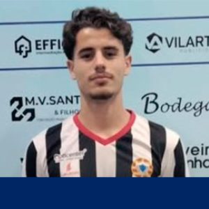 Rodrigo Oliveira ruma aos juniores do Varzim