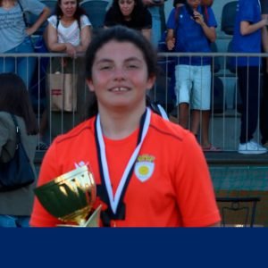 Stefany reforça a baliza do Ronfe