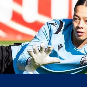 Tiffany Sornpao renova contrato