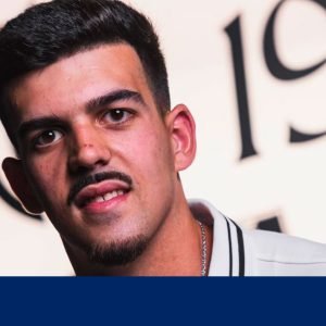 Lateral goleador chega ao Vitória