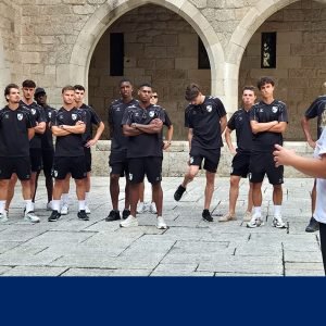 Vitória explicou ausência de Samu